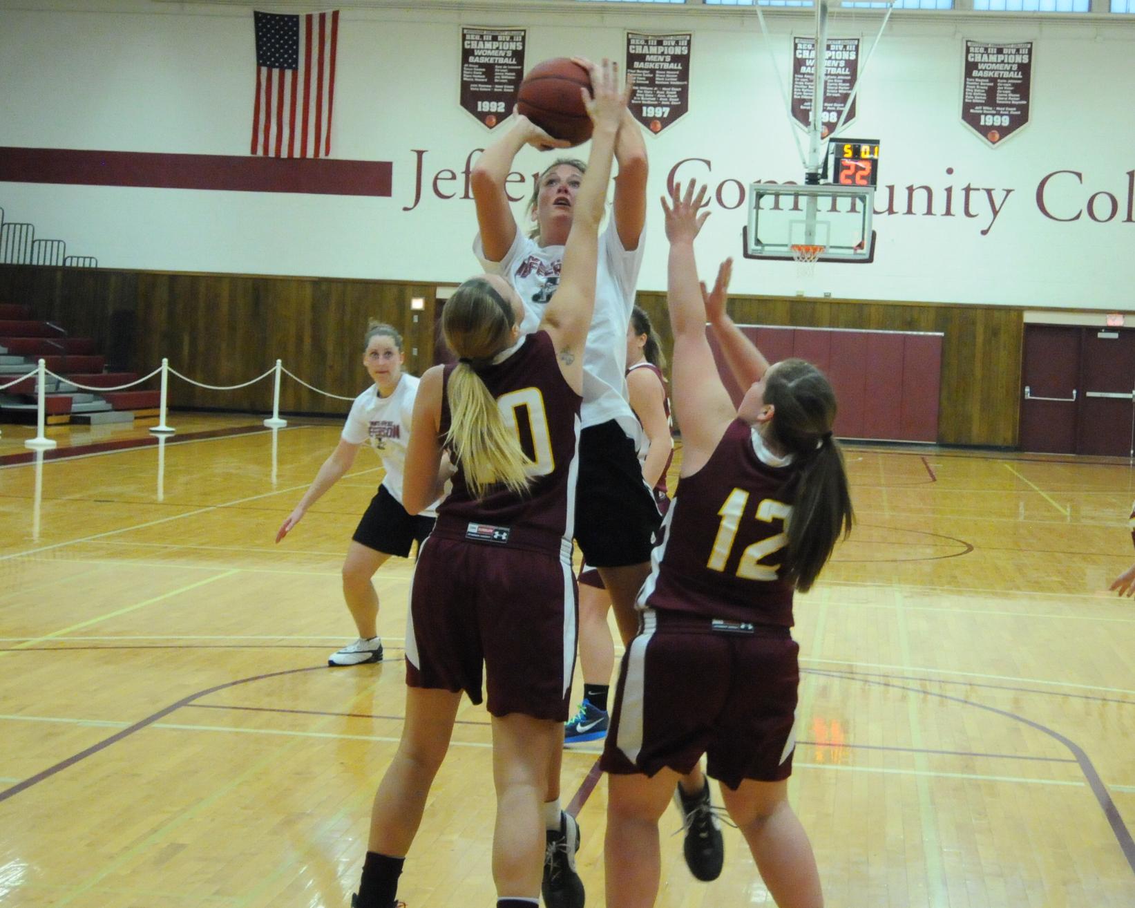 The Lady Cannoneers Fall in Home Opener