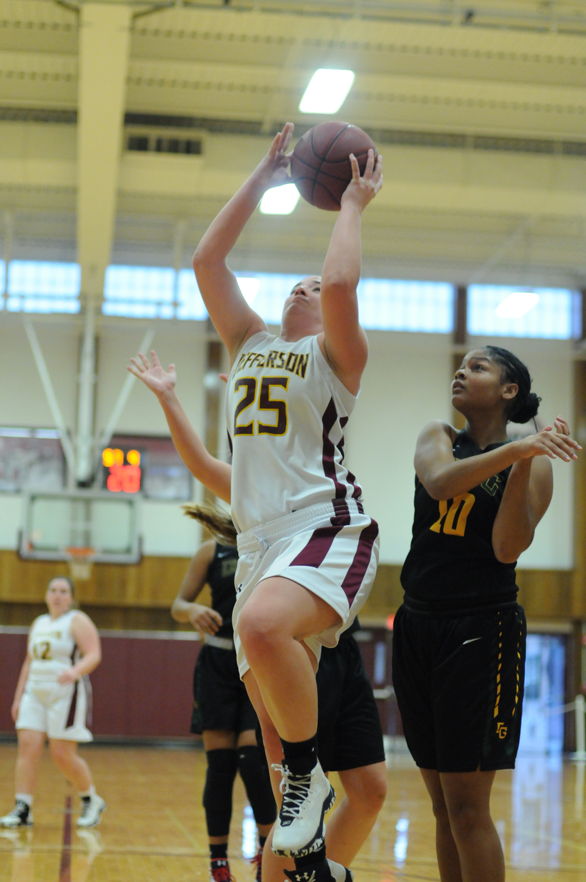 The Lady Cannoneers  Defeat the Visiting Lady Twins